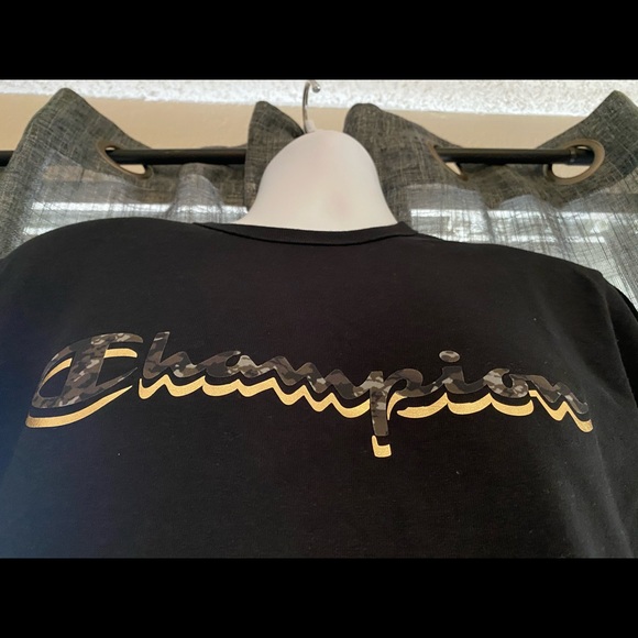 Champion t-shirts - Picture 4 of 6
